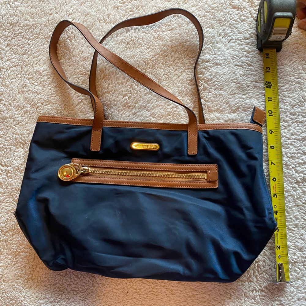 Micheal Kors Purse